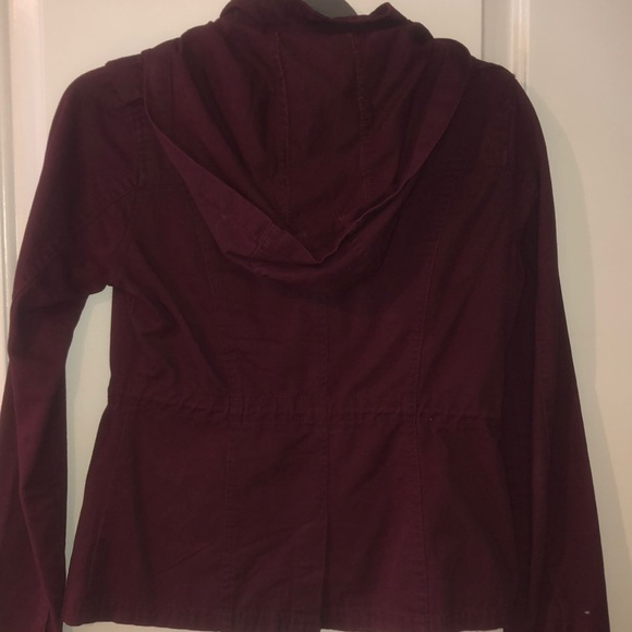 Red jacket - Picture 2 of 4